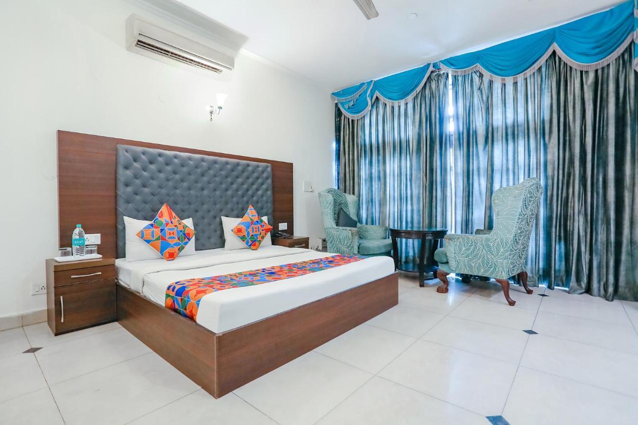 Fabexpress Lloyd House Hotel New Delhi Ngoại thất bức ảnh