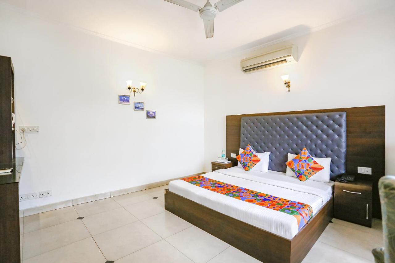 Fabexpress Lloyd House Hotel New Delhi Ngoại thất bức ảnh
