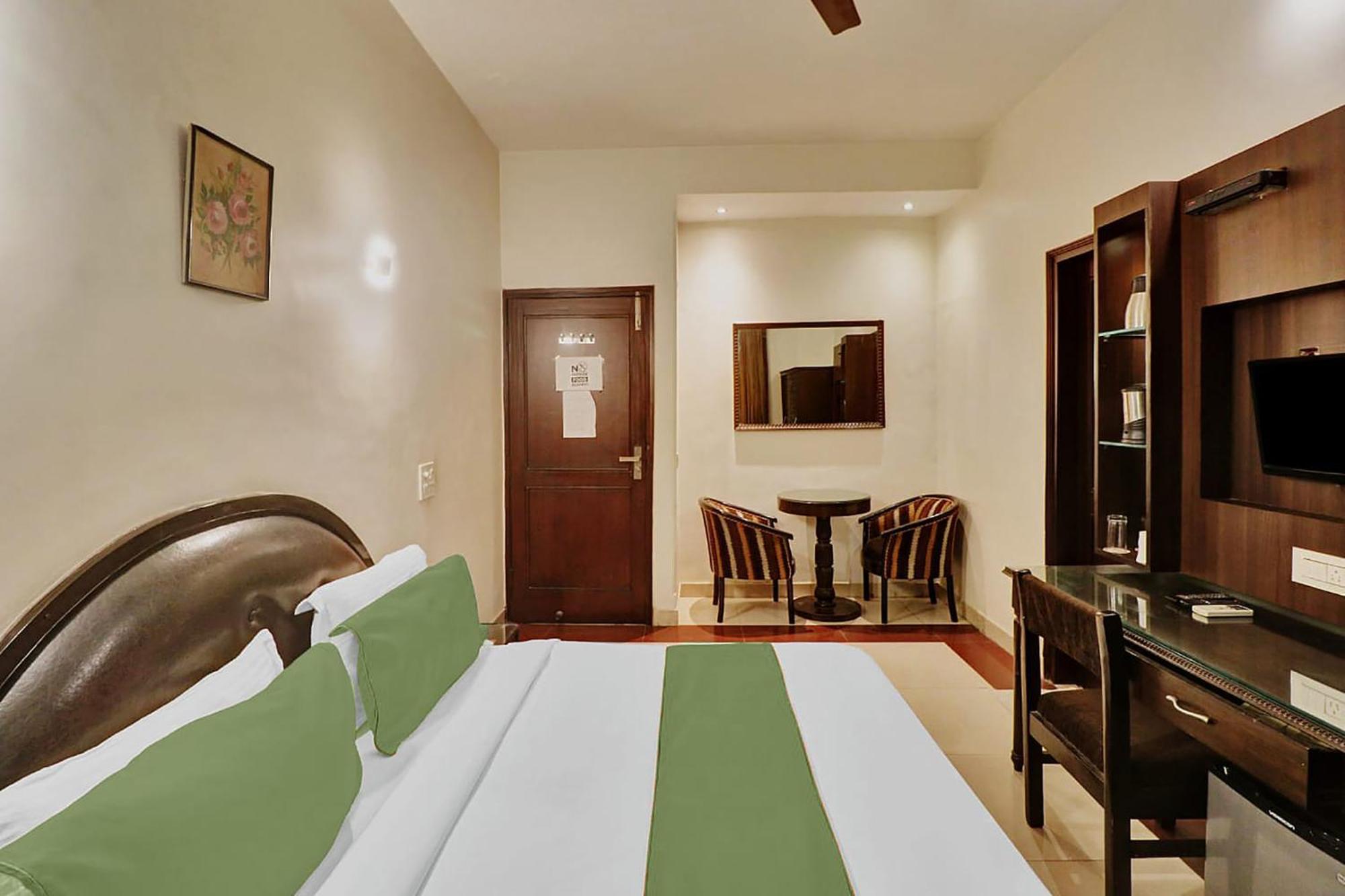 Fabexpress Lloyd House Hotel New Delhi Ngoại thất bức ảnh