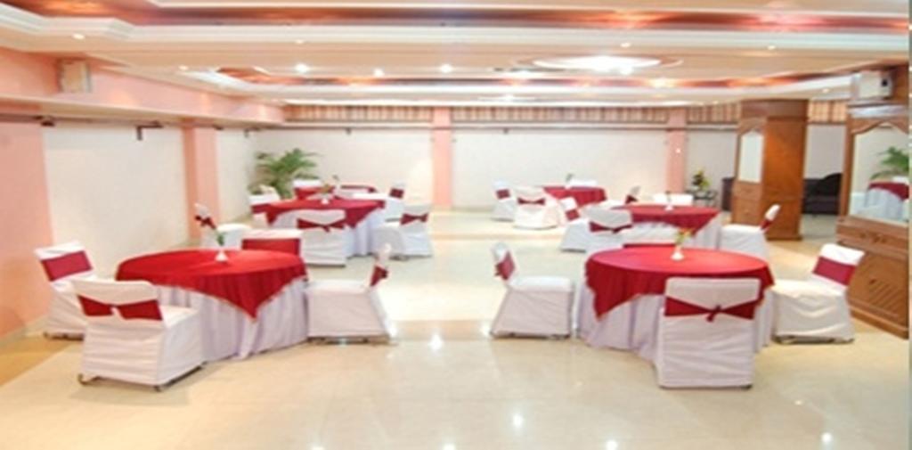 Fabexpress Lloyd House Hotel New Delhi Ngoại thất bức ảnh