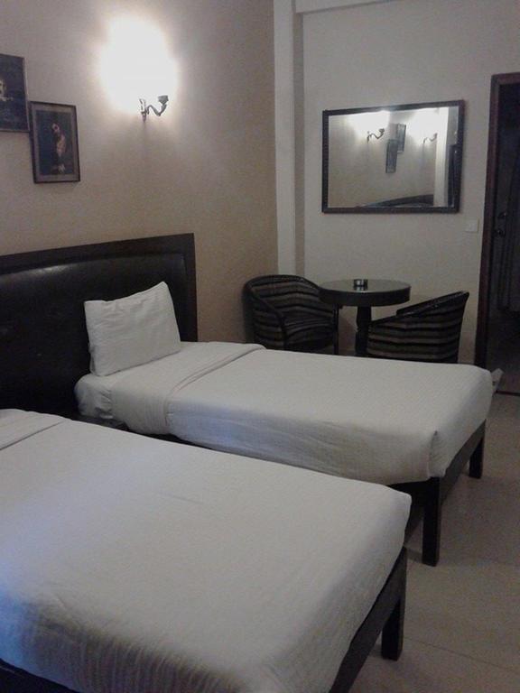 Fabexpress Lloyd House Hotel New Delhi Ngoại thất bức ảnh